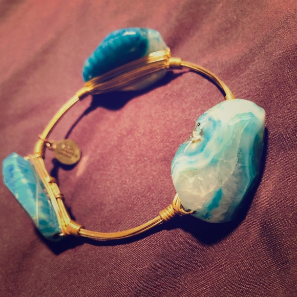 Bourbon and bowties bracelet - Picture 1 of 4